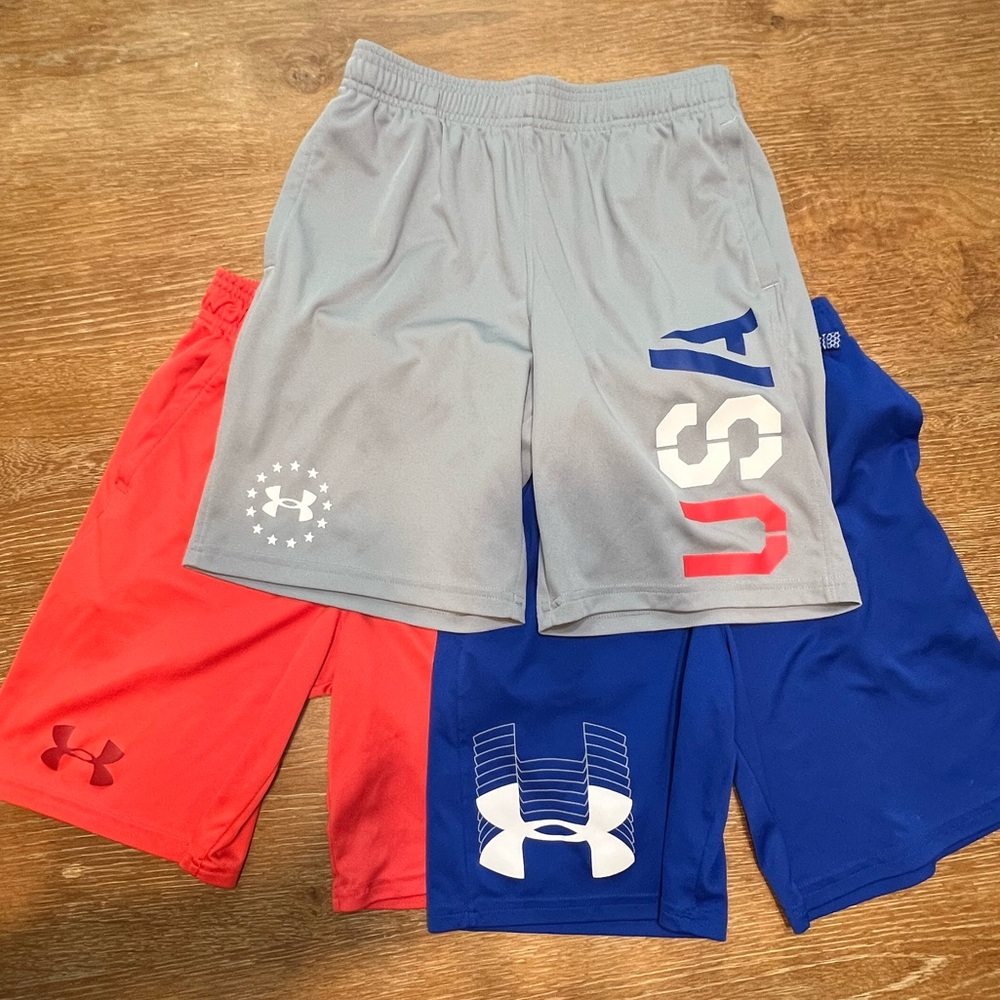 Under Armour boys 3pc shorts red, blue, gray medium